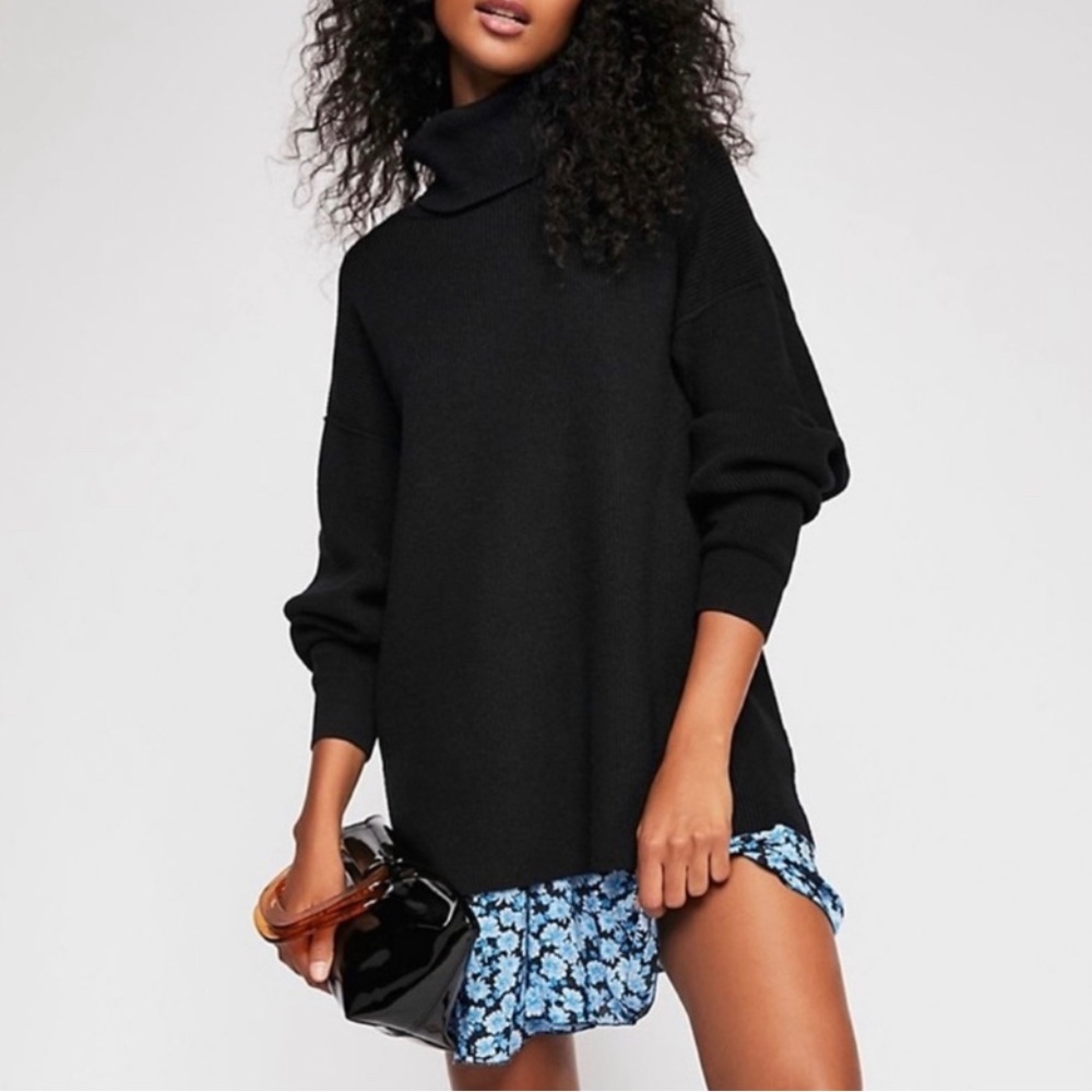 Free People Softly Structured Tunic in Black (XS)
